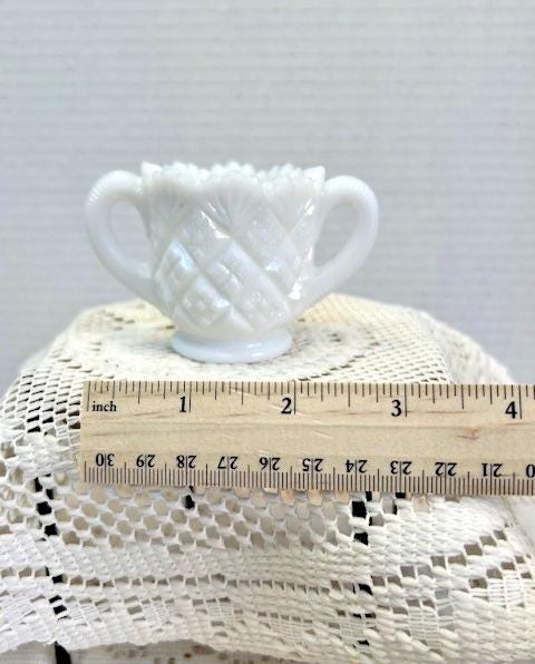 Vintage westmoreland thumbelina milk glass miniature creamer