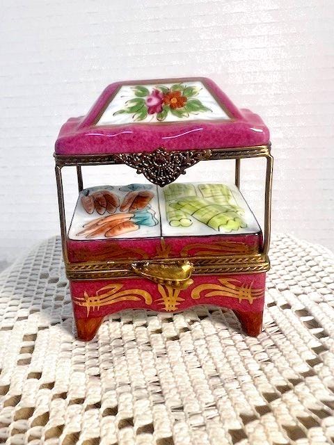 Limoges pink vegetable cart porcelain trinket box, peint main