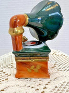 Limoges france gramophone porcelain trinket box peint main marque déposée