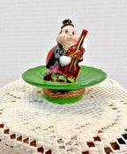 Limoges france ladybug playing violin porcelain trinket box, peint main