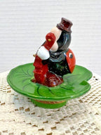 Limoges france ladybug playing violin porcelain trinket box, peint main