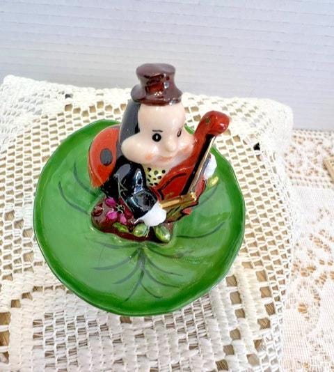 Limoges france ladybug playing violin porcelain trinket box, peint main