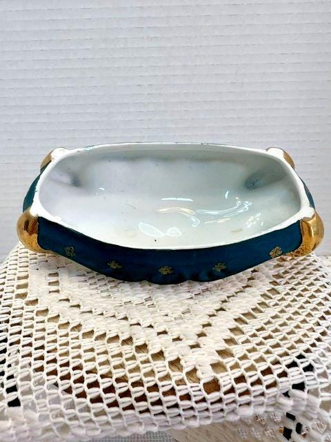 Limoges france blue green settee porcelain trinket box, peint main
