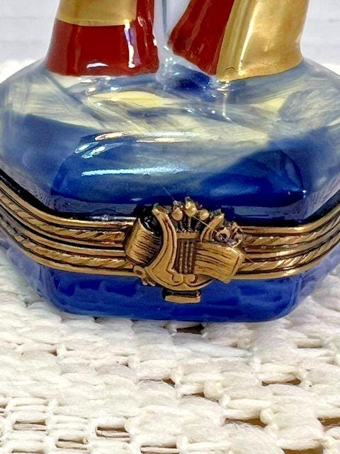 Limoges france harp porcelain trinket box, peint main