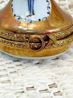 Limoges france gold french horn porcelain trinket box, peint main