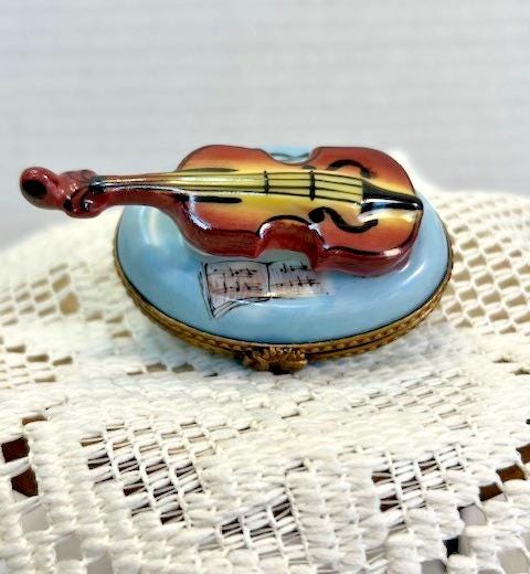 Limoges france violin on blue pillow porcelain trinket box, peint main rochard