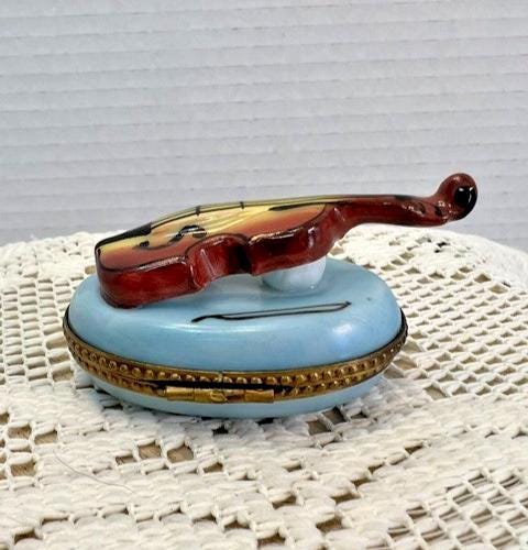 Limoges france violin on blue pillow porcelain trinket box, peint main rochard
