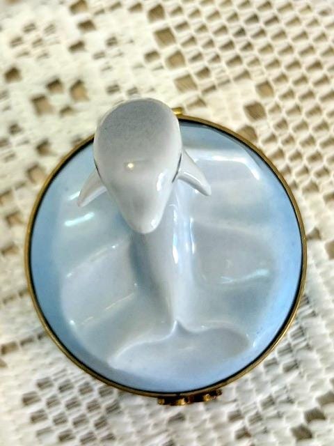 Limoges playful dolphin porcelain trinket box, peint main (retired)