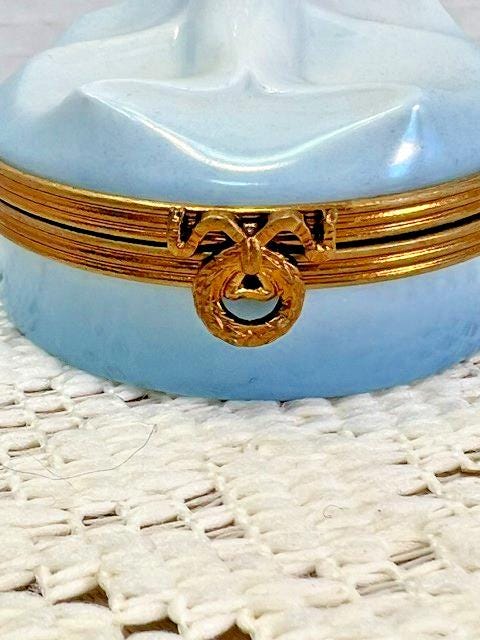 Limoges playful dolphin porcelain trinket box, peint main (retired)