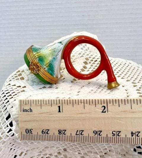 Limoges france waterfowl french horn porcelain trinket box, peint main