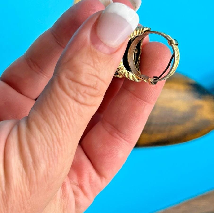Statement Ring: Vintage Faux Pearl Design, Silver Finish,