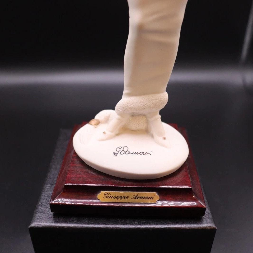Giuseppe armani "lady with dog" figurine 0421f | florence italy porcelain sculpture