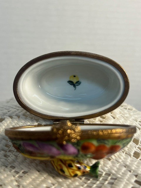 Limoges Fruit Basket Trinket Box Peint Main France