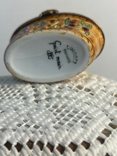 Limoges Fruit Basket Trinket Box Peint Main France