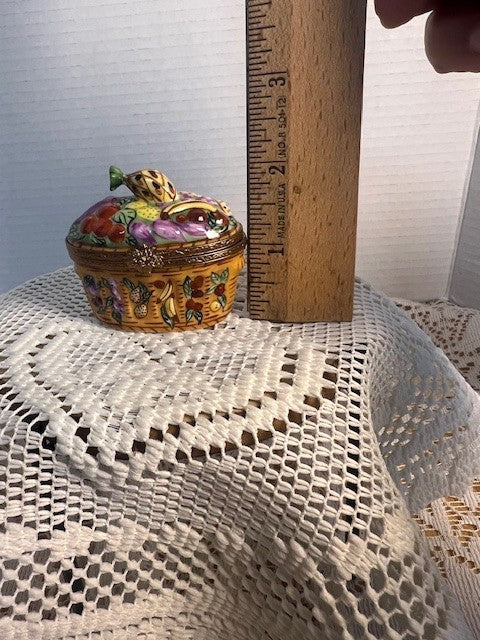 Limoges Fruit Basket Trinket Box Peint Main France