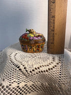 Limoges Fruit Basket Trinket Box Peint Main France