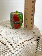 Limoges - Ripening Red Pepper trinket box - signed