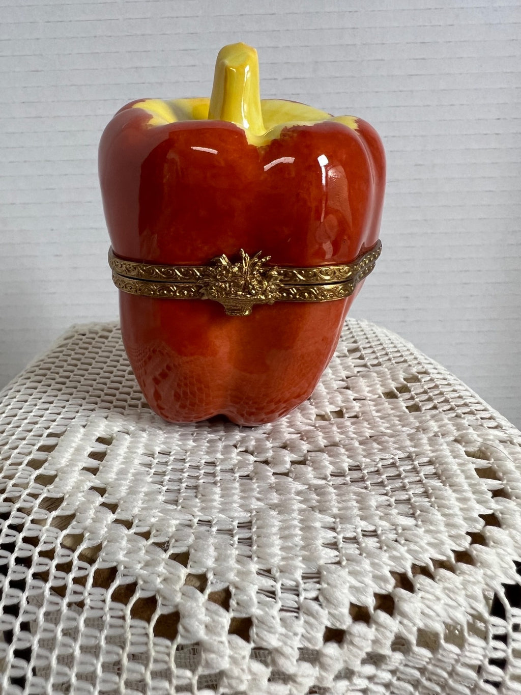 Limoges  Ripened Red Bell Pepper Trinket box - Eximious