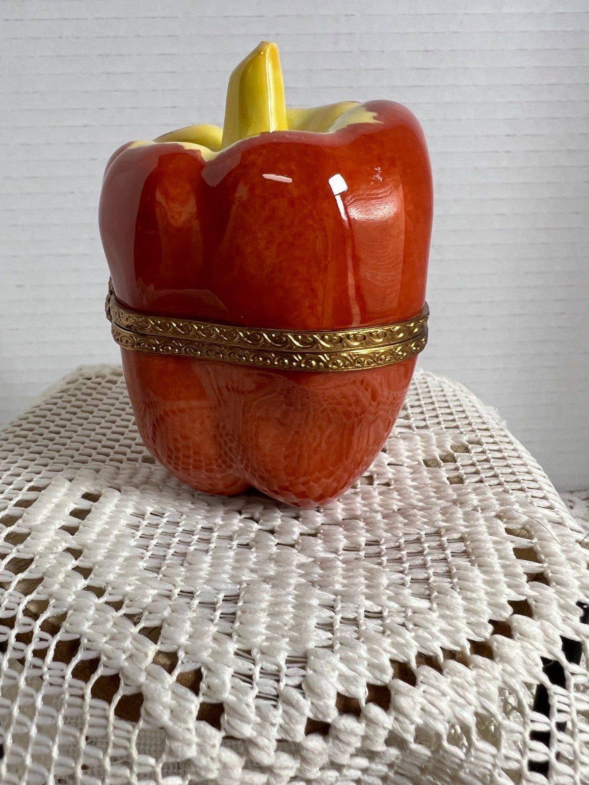 Limoges  Ripened Red Bell Pepper Trinket box - Eximious