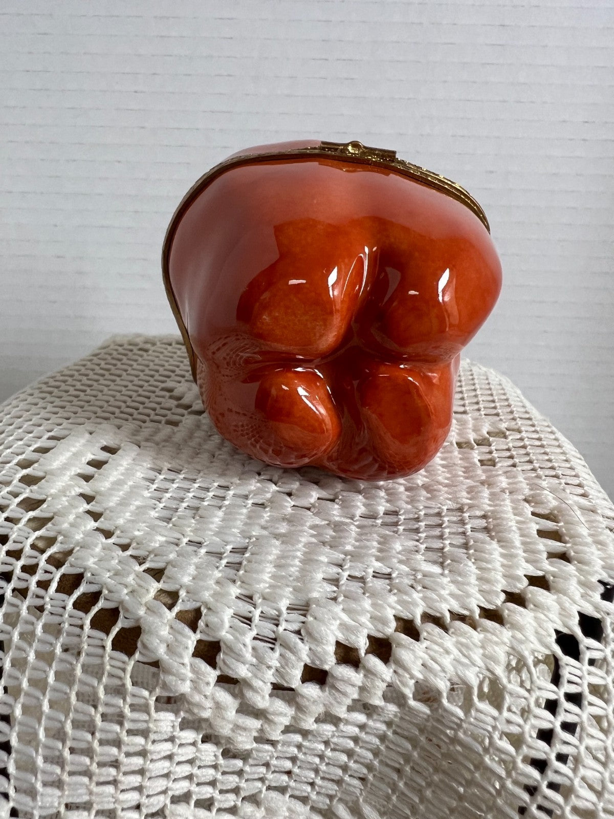 Limoges  Ripened Red Bell Pepper Trinket box - Eximious