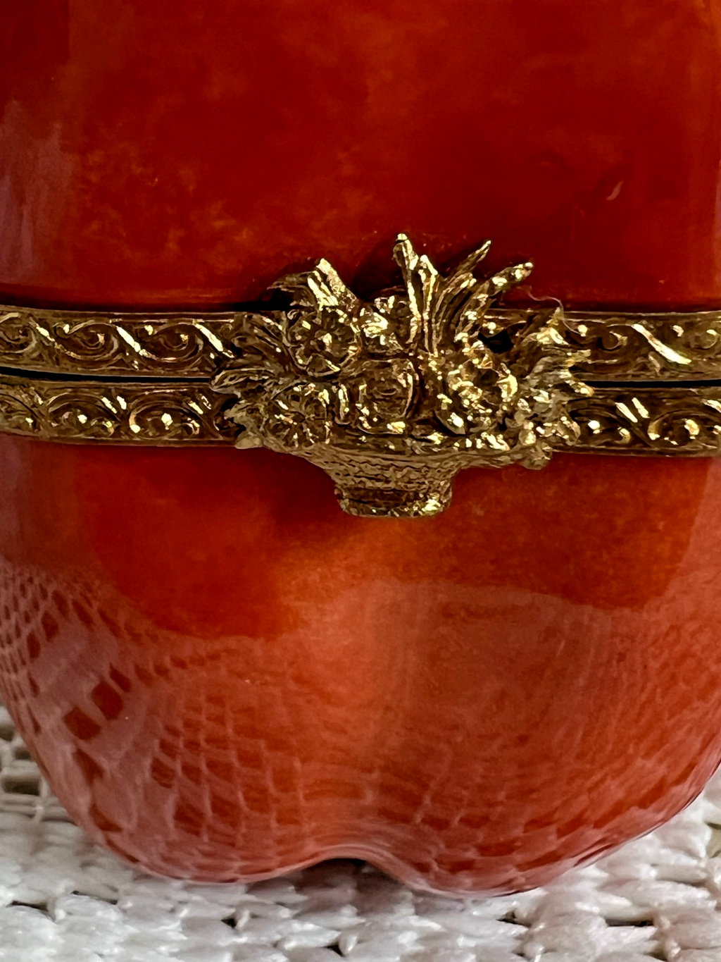 Limoges  Ripened Red Bell Pepper Trinket box - Eximious