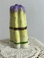 Limoges Big bunch of Asparagus trinket box
