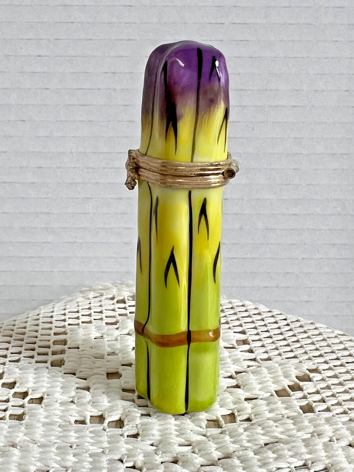 Limoges Trinket Box - Small bundle of asparagus