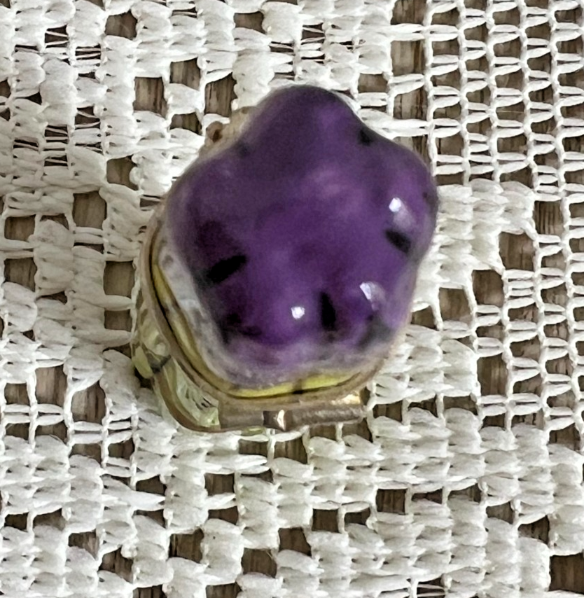 Limoges Trinket Box - Small bundle of asparagus