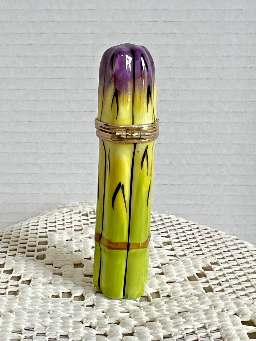 Limoges Trinket Box - Small bundle of asparagus