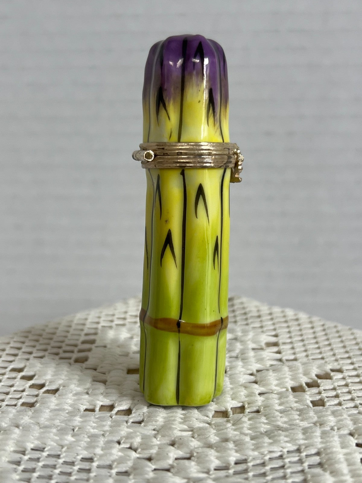 Limoges Trinket Box - Small bundle of asparagus