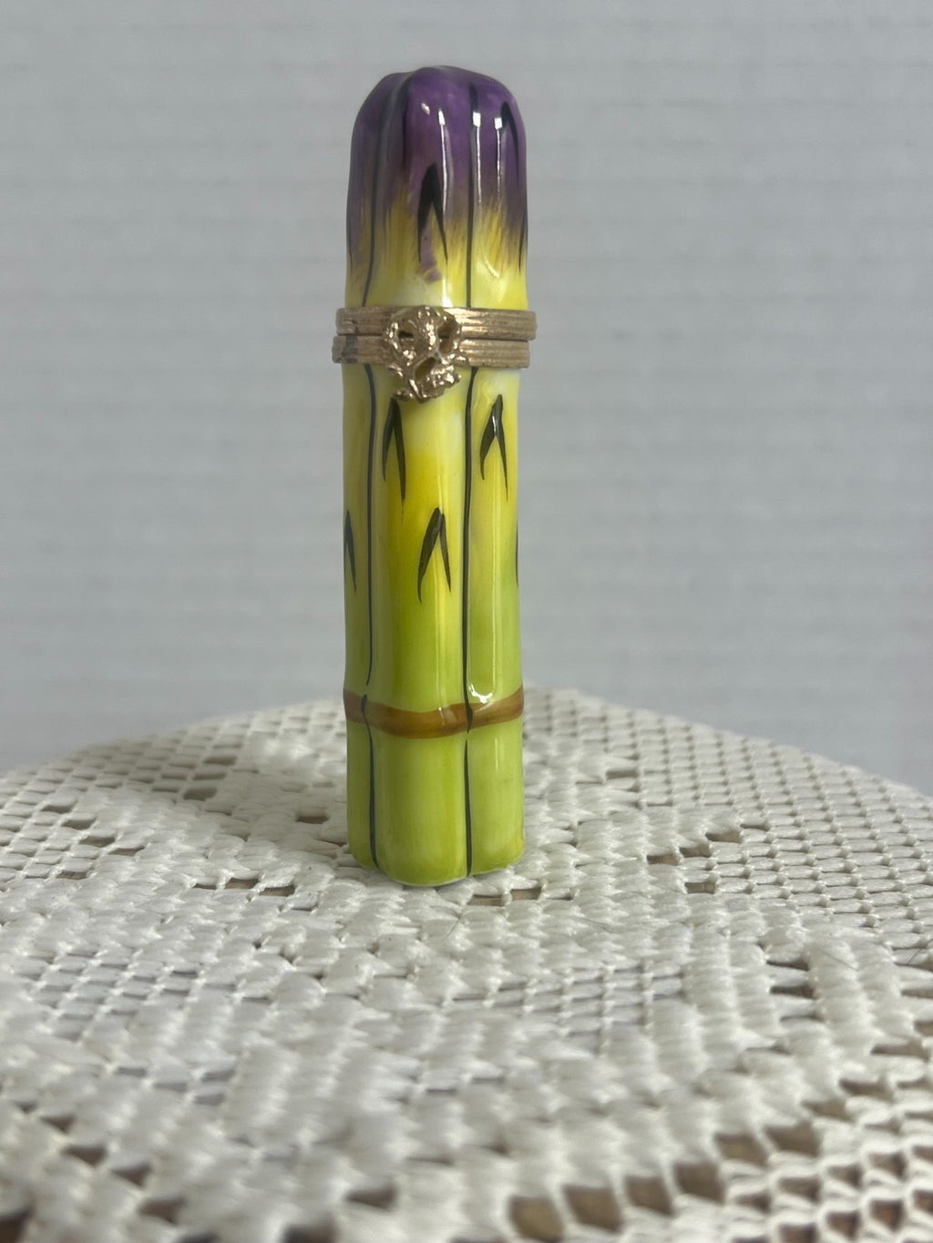 Limoges Trinket Box - Small bundle of asparagus