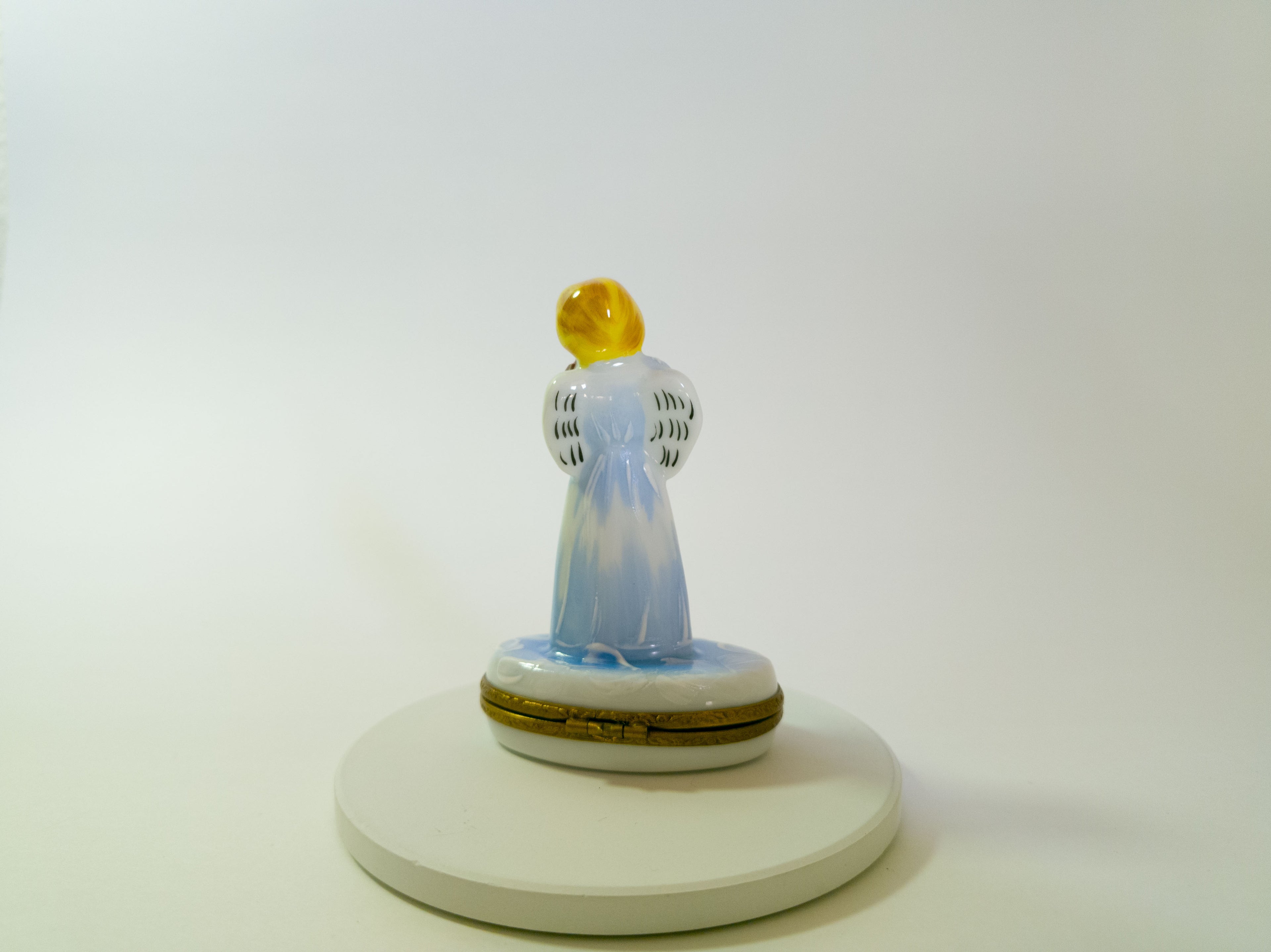 Angel with Violin Limoges - LADYBIRD LAUGH