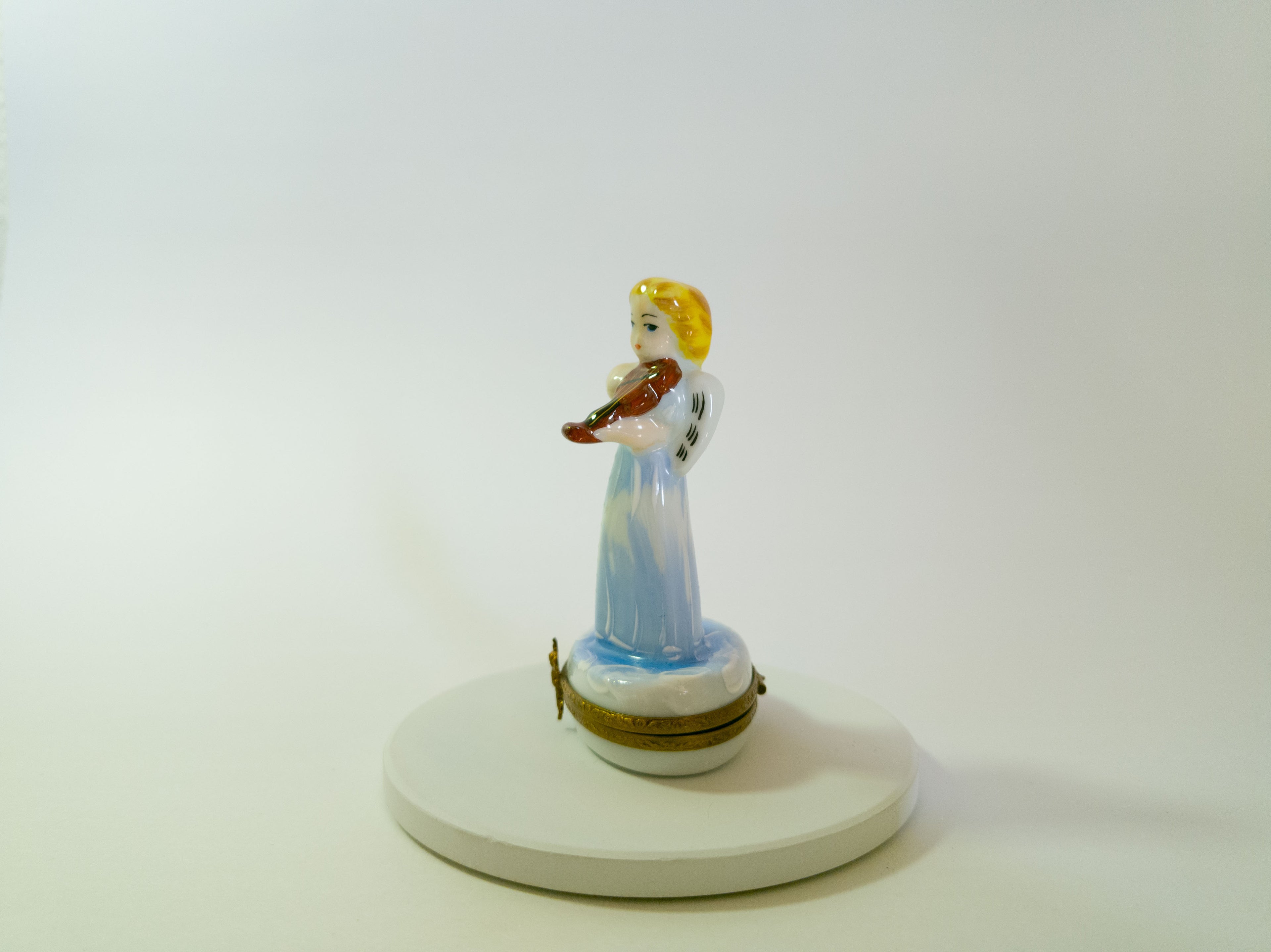 Angel with Violin Limoges - LADYBIRD LAUGH