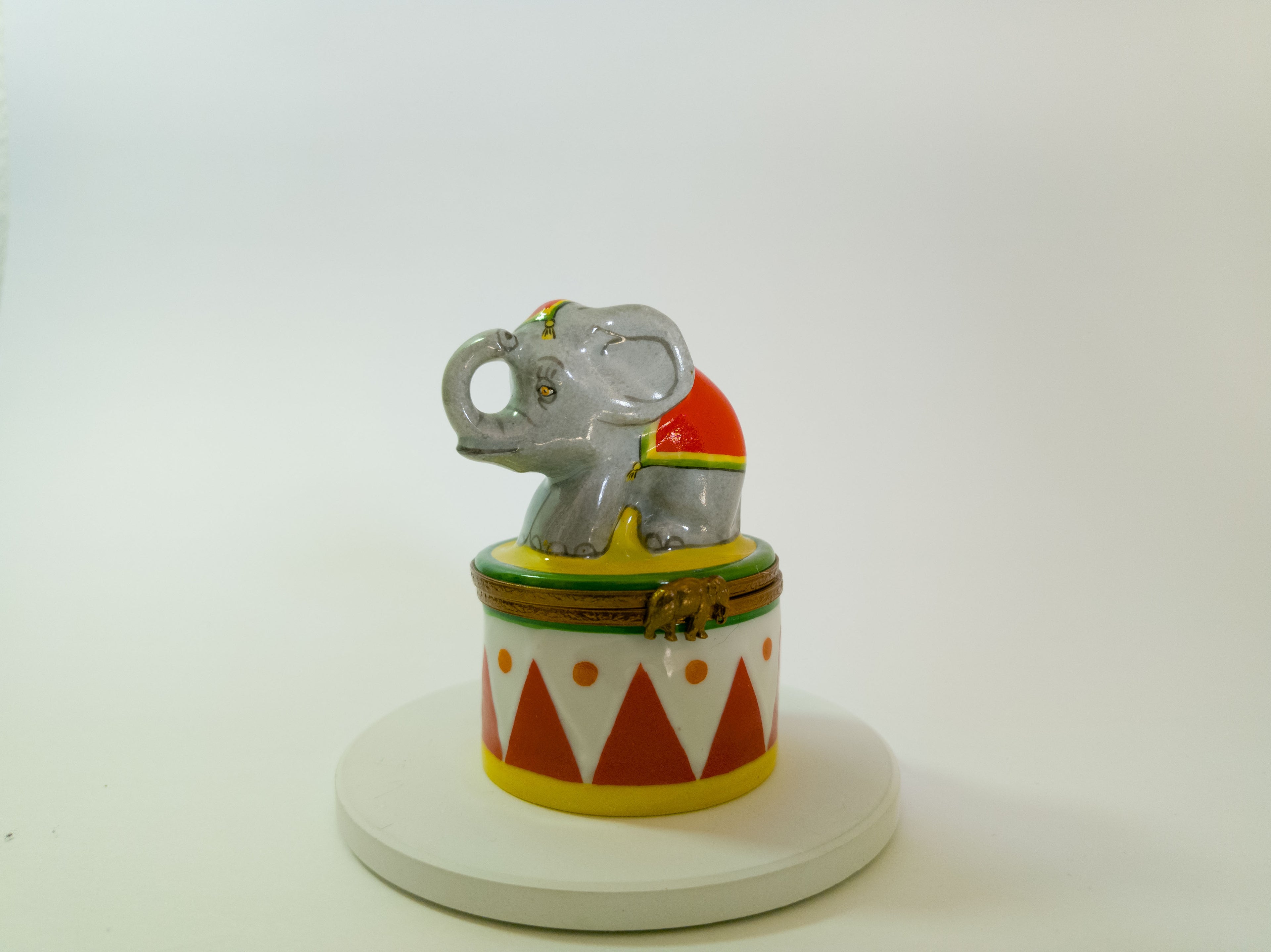 Circus Elephant on Drum Limoges - LADYBIRD LAUGH