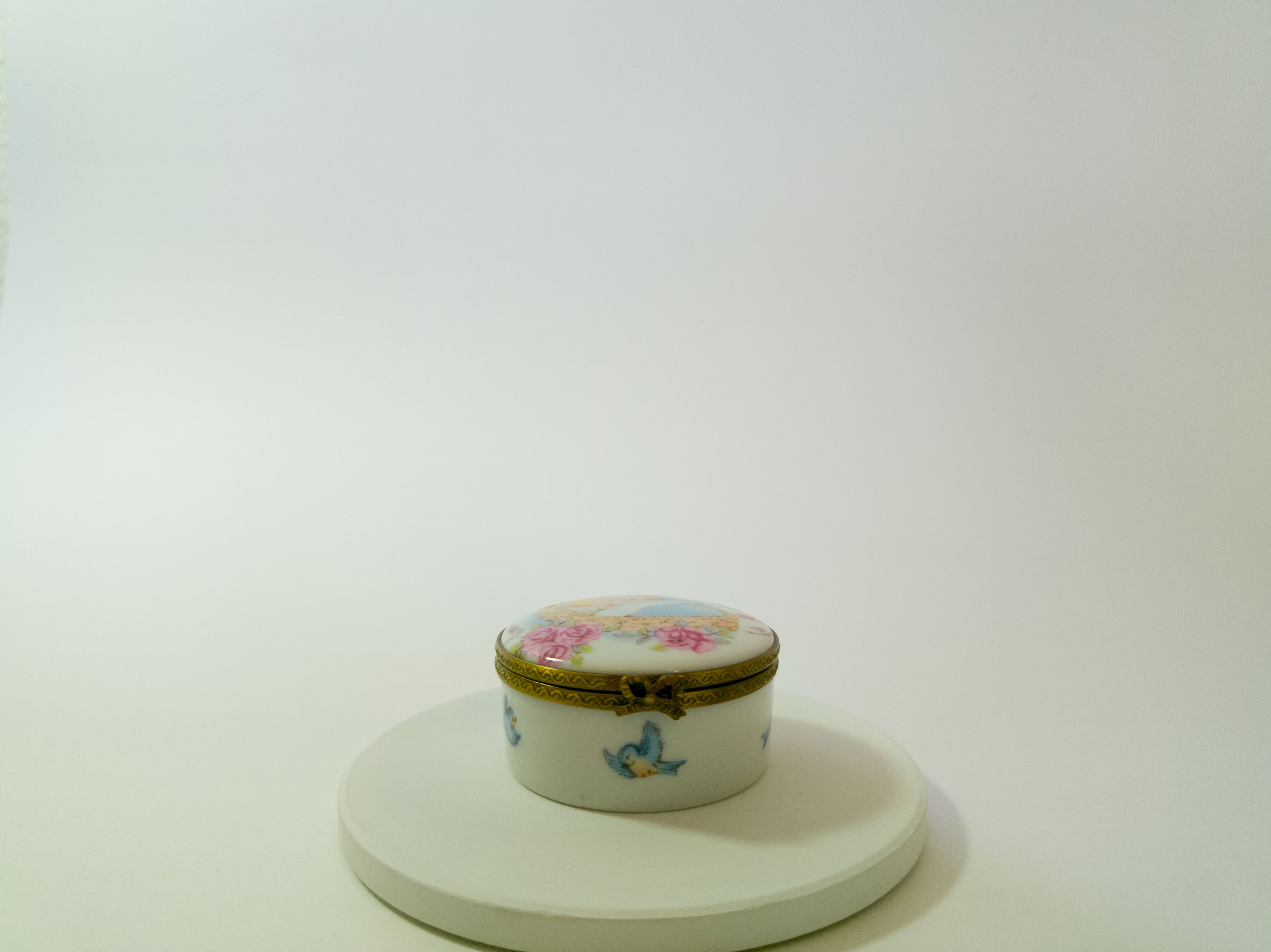 Rochard Limoges Newborn Baby Trinket Box - LADYBIRD LAUGH
